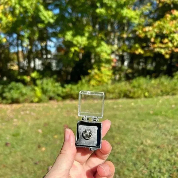 5/$25 Silver pewter cost of arms  military pin 15mm VTG - Picture 7 of 8